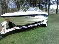 Chaparral 180SSe Sport Boat 