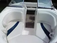 Chaparral 180SSe Sport Boat 