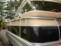 Bennington 2275 QXI