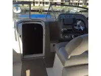 Larson Cabrio 330