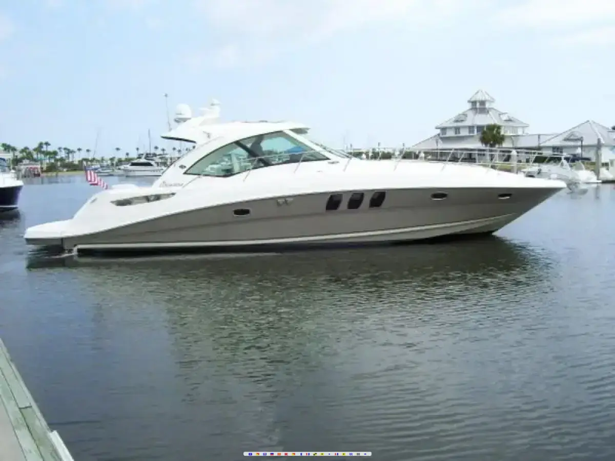 Sea Ray 48 