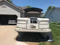 Suncatcher Pontoon 22