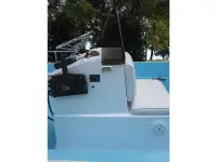 Boston Whaler Nausett 