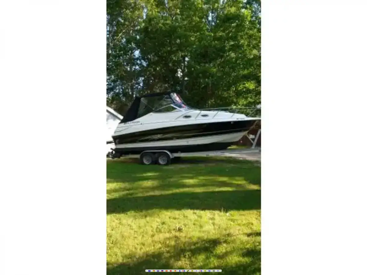 Larson Cabrio 240  Larson Cabrio 240