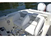 Wellcraft Scarab 29 ccf 