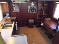 Boatel Tri Cabin