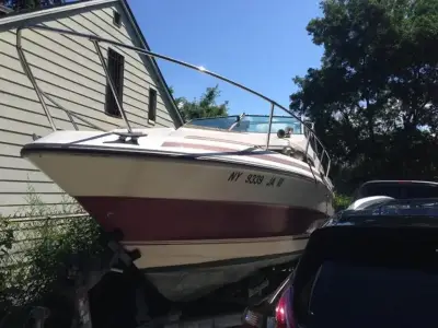 1986 Sea Ray Weekender 23 powerboat for sale in New York