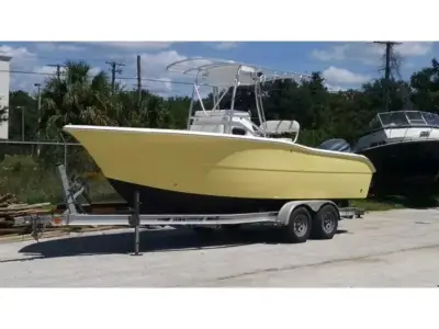 Sea Pro 238 Center console 