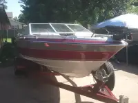 Maxum Bowrider 