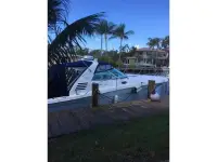 Sea Ray Express Cruiser 370