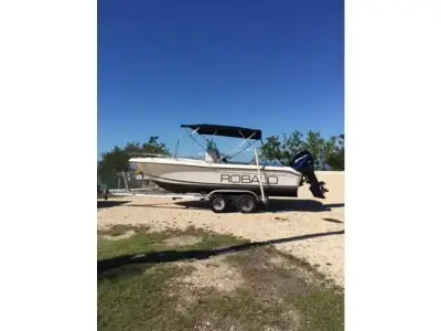 Robalo 2120 