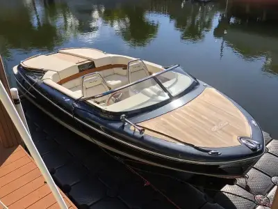 Chris Craft Capri 21 
