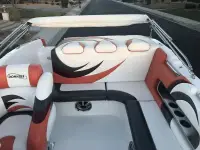 Domn8er DECK BOAT