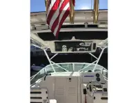Robalo R235