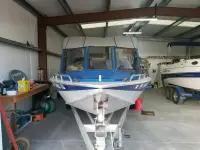 North River commander 