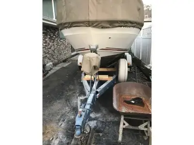 Sea Ray SRV Cuddy Cabin