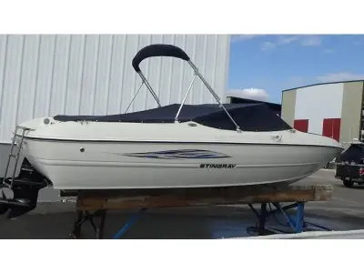 Stingray 195RX Bowrider 