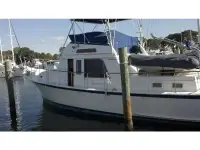 Hatteras 42 Long Range Cruiser 