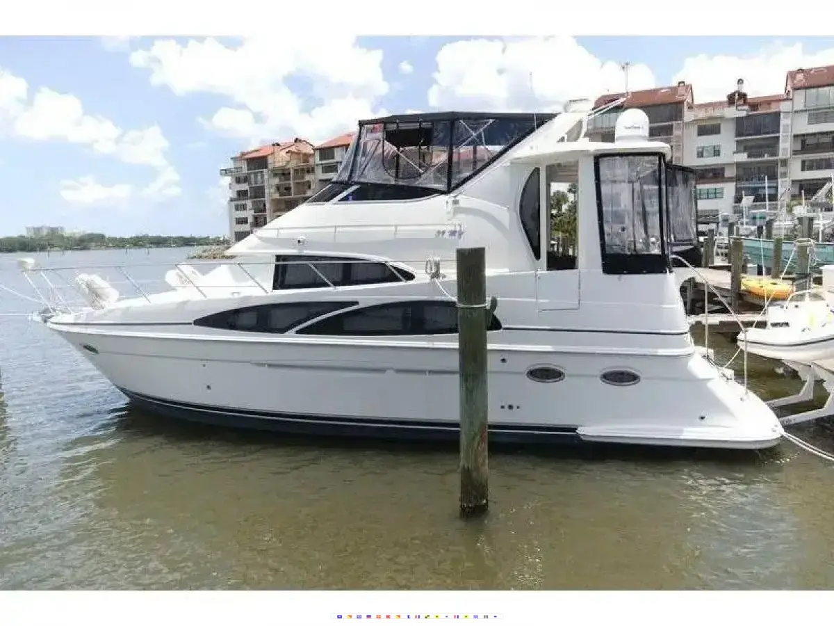 Carver 39 Motor Yacht 