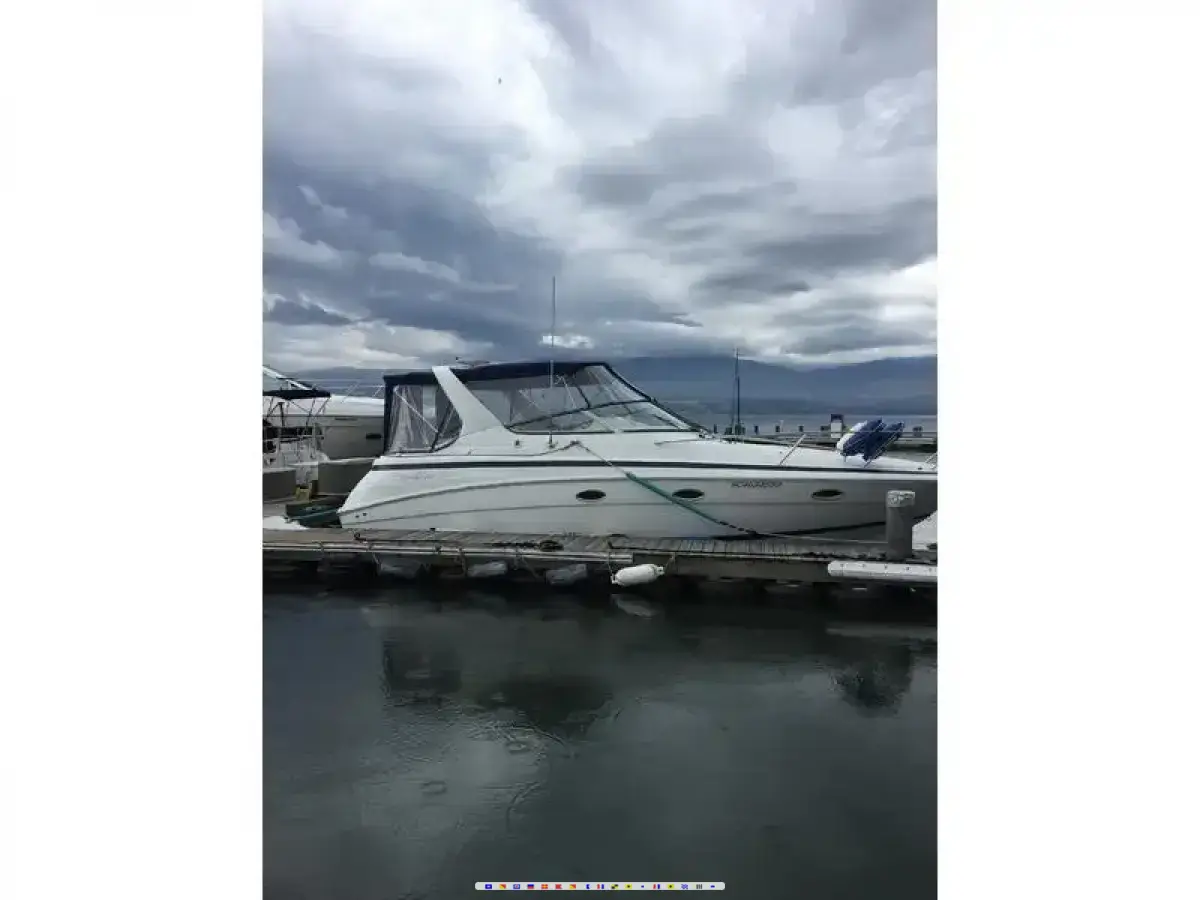 Chris Craft 320 Power Cruser 