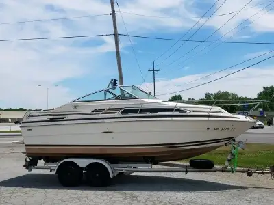 Sea Ray 225EX 