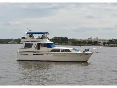 Chris Craft 500 Constellation Motor Yacht 