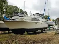 Trojan 36 Tri Cabin 