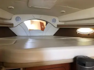 Rinker Fiesta Vee 342 