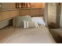 Sea Ray 370 Aft Cabin 