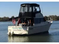 Bayliner Explorer 3270 Command Bridge