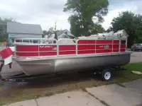 Sun Catcher G3 Pontoon 