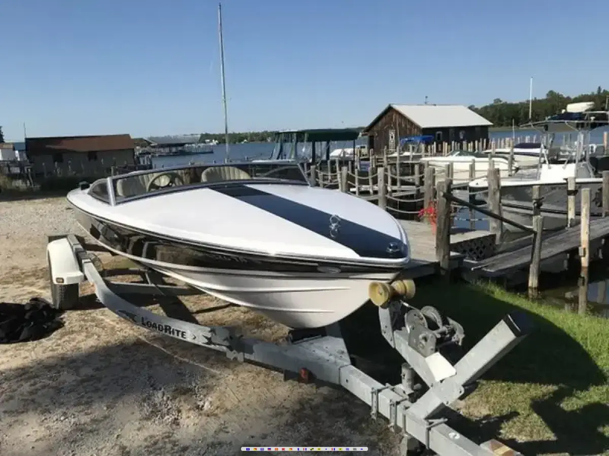Donzi Classic 18 Scorpion Donzi Classic 18 Scorpion