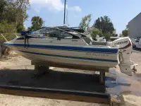 Bayliner Capri 