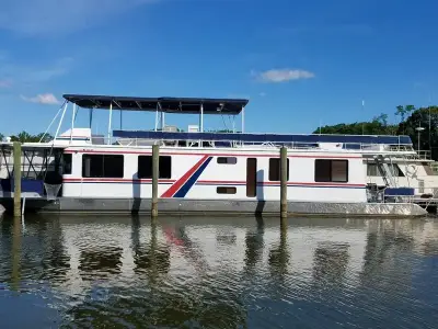 Riverchase 66x14 houseboat 
