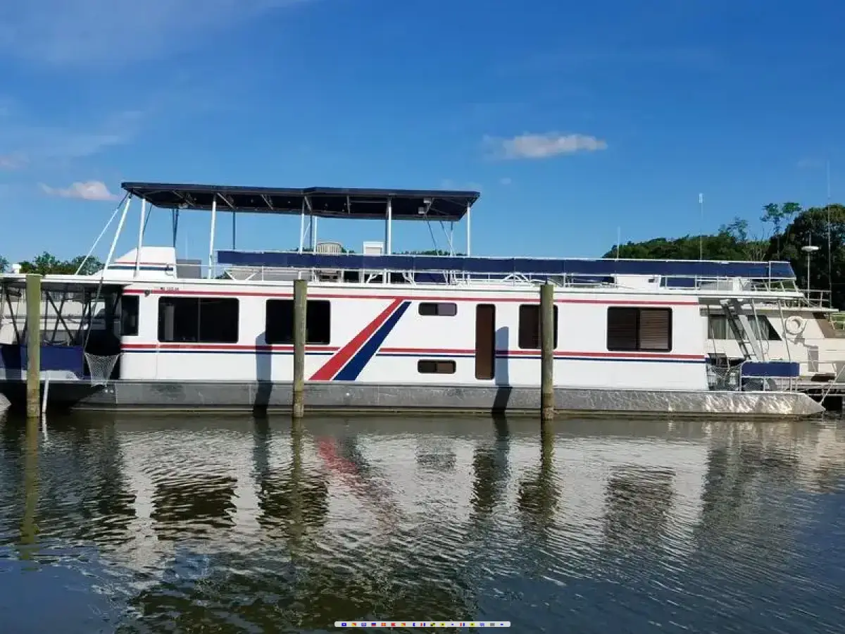Riverchase 66x14 houseboat 