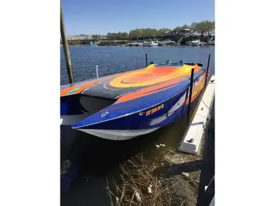 Nor-Tech SUPER CAT 6 SEATER 