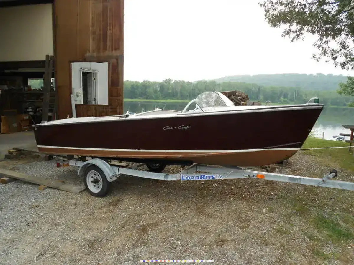 Chris Craft Utility 