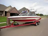 Glastron Futura 205 