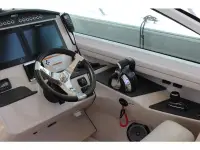 Boston Whaler 320 Vantage