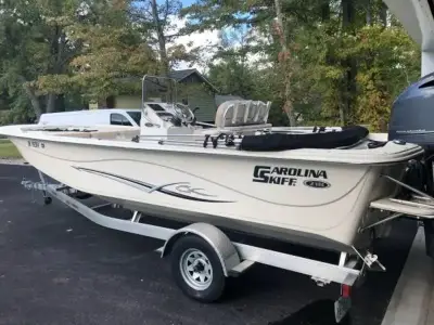 Carolina Skiff 218DLV 