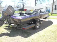 Skeeter DX 200