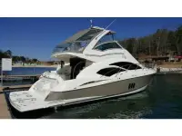 Cruisers 447 Motor Yacht 