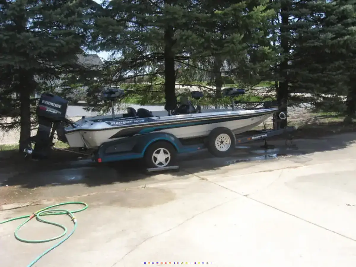Ranger 461 VS 