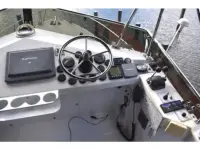 Island Pilot 395 Fast Planning Cross Over Trawler 