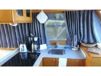 Island Pilot 395 Fast Planning Cross Over Trawler 