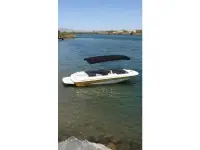 Glastron Deckboat DX 205
