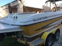 Glastron Deckboat DX 205