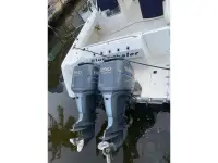 Boston Whaler Conquest 