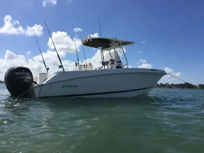 Wellcraft 252 fisherman 