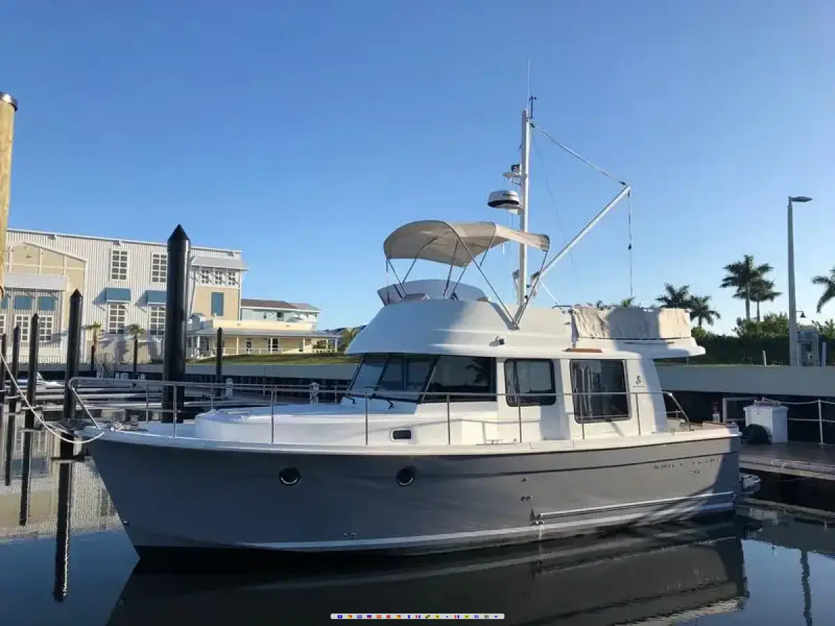 Beneteau Swift Trawler 34 Fly 